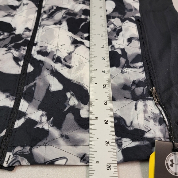 Under Armour ColdGear Reactor Jacket - Black And White Pattern - Picture 5 of 11